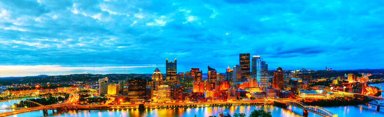 Wall Mural - Panoramic aerial overview of Pittsburgh