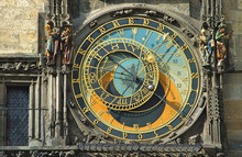 Astronomische Rathausuhr In Prag Orloj
