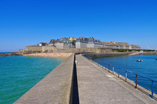 Die Stadt Saint-Malo In Der Bretagne, Frankreich - Walled Town Of Saint-Malo In Brittany