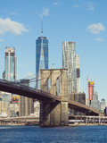 Fototapeta Miasta - View of lower Manhattan and brooklyn bridge