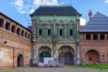 Wall Mural - Holy gate and Krutitsy gateway terem (tower-room) in beautiful and well preserved piece of old Moscow: Krutitskoe podvorie, Moscow