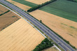 Autobahn Straße Verkehr Transport Landschaft Feld Felder Luftbild