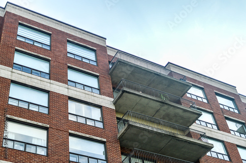 Fotografia Modern condo buildings in downtown Montreal, Canada