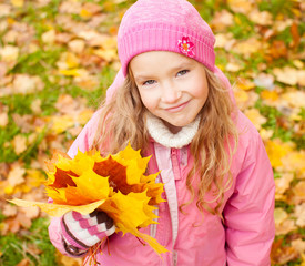 Wall Mural - Girl at autumn