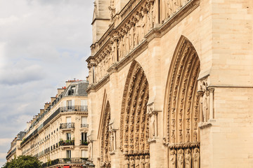 Wall Mural - Detail of the architecture of Notre-Dame Cathedral