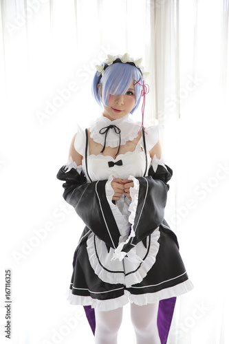 Plakat Japonia anime cosplay dziewczyna w białym brzmieniu