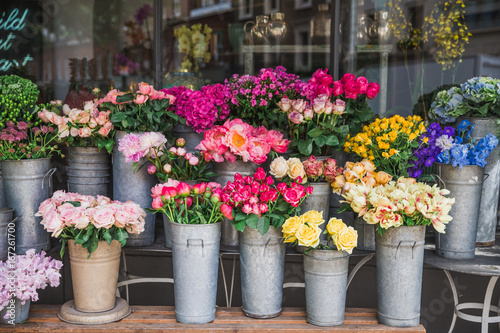 Fotografía Photography of beautiful flowers on the street
