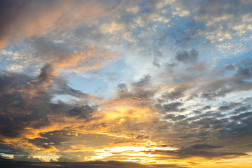 Canvas Print - Early morning Sunrise with sun rays, sky and clouds