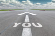 © mezzotint_fotolia - Airport runway arrow you