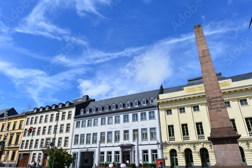 Cuadros en Lienzo Clemensbrunnen in der Altstadt von Koblenz