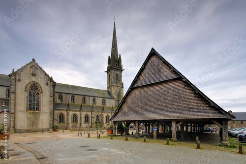 Plouescat Markthalle In Der Bretagne Finistere In Frankreich