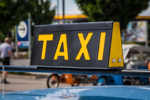 Taxi Schild Aus Der Ddr Kaufen Sie Dieses Foto Und Finden Sie Ahnliche Bilder Auf Adobe Stock Adobe Stock