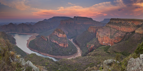 Wall Mural - Blyde River Canyon in South Africa at sunset