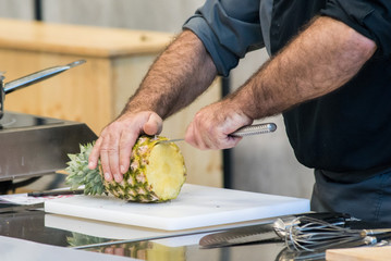 découpe d'ananas