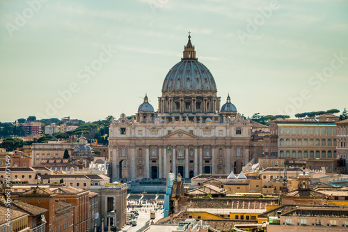 Zdjęcie XXL Widok na Bazylikę Świętego Piotra i Watykan z zamku w Rzymie 2