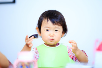 Canvas Print - 食事中の子供