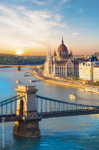 Beautiful view of the Hungarian Parliament and the chain bridge in Budapest, Hun Wallpaper Mural