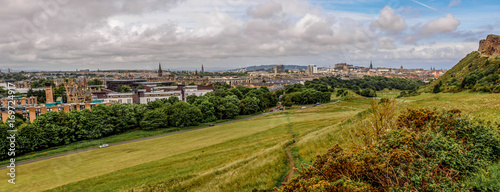 Plakat Edynburg panorama centrum miasta z Holyrood Park