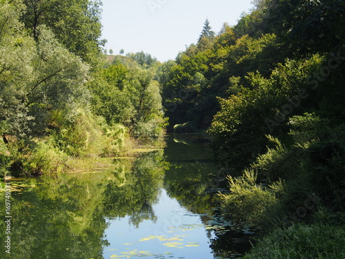 Fotografie, Obraz Natürlich intakte Flusslandschaft, Kroatien