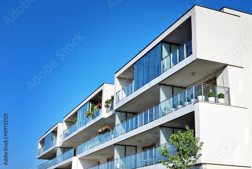Fotografía Modern, Luxury Apartment Building