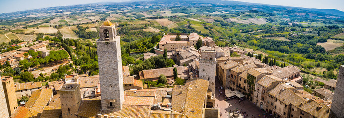 Canvas Print - dizzy top view Tuscany San Gimignano