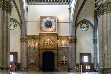 Wall Mural - Florence, Tuscany, Italy. May 23, 2017: View of the interior in the main nave l of the cathedral called 