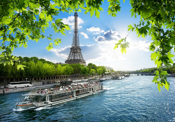 Fototapete - Boat trip on Seine
