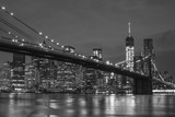 Fototapeta  - The Manhattan Bridge and New York City at night 