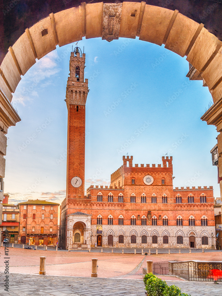 Beautiful panoramic photo of Piazza del Campo Europe's greatest medieval squares in Siena, Tuscany, Italy on a sunrise - obrazy, fototapety, plakaty 