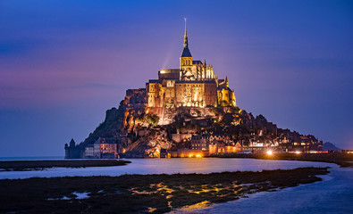 Wall Mural - Mont saint Michel