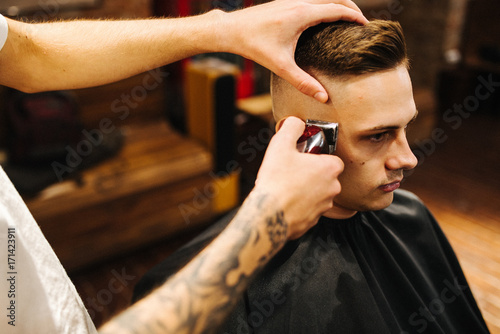 Haircut Men Barbershop Men S Hairdressers Barbers Barber Cuts
