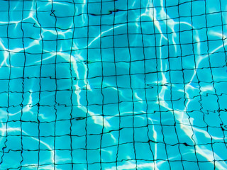blue water in the pool with light