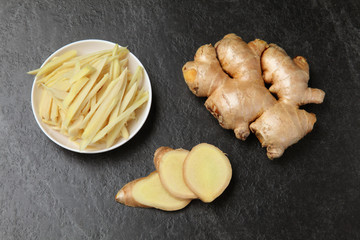 Wall Mural - ginger and sliced ginger