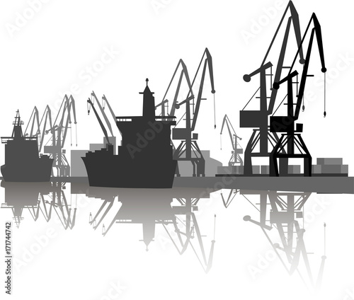 Fotografía Silhouette of ship and crane in port.