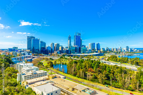 キングスパークから見たパースの街並み Adobe Stock でこのストック画像を購入して 類似の画像をさらに検索 Adobe Stock