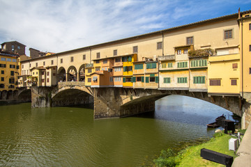 Wall Mural - Ponte Vecchio in Florence, Italy