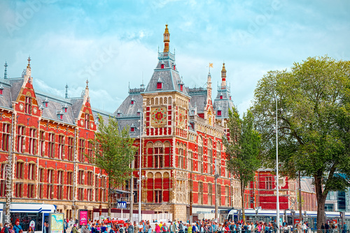 Plakat Amsterdam Centraal Station. To główny dworzec kolejowy w Amsterdamie