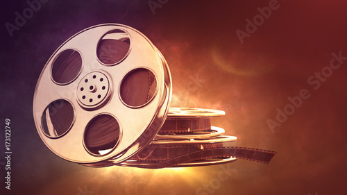 tasma-filmowa-na-rozmazanym-tle