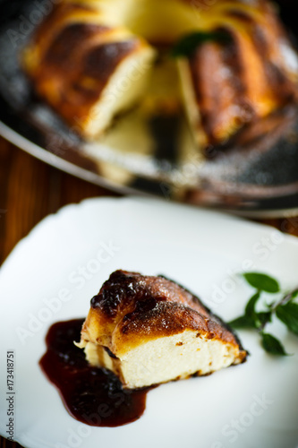 appetizing sweet cottage cheese casserole © Peredniankina