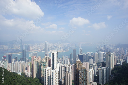 Plakat Chmury nad Hongkongiem