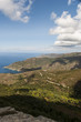 Corsica, 03/09/2017: vista panoramica del Capo Corso, la penisola settentrionale dell'isola famosa per il suo paesaggio selvaggio, con le montagne, il Mar Mediterraneo e la macchia mediterranea