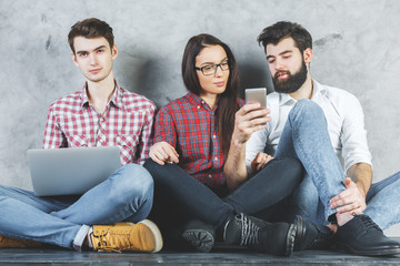 Poster - European group using devices
