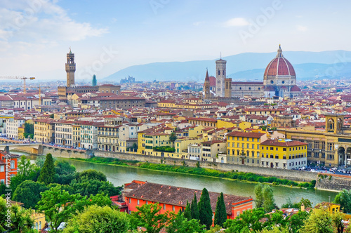 Plakat Widok centrum miasta w Florencja na słonecznym dniu.