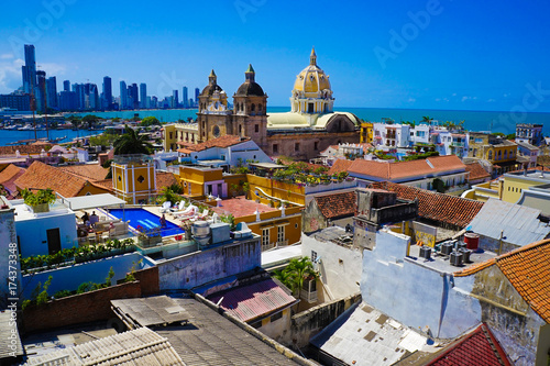 Cuadros en Lienzo Old Town Of Cartagena in Colombia Over Rooftops - UNESCO World Heritage Site