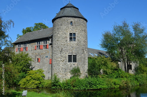 Ratingen Wasserburg Haus Zum Haus Buy This Stock Photo And