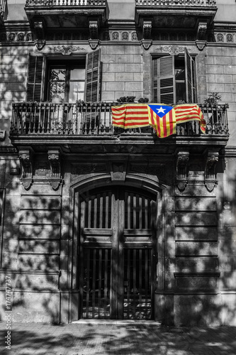 Zdjęcie XXL Katalońska flaga w Barcelonie