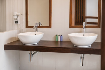 Canvas Print - Interior of modern bathroom in hotel