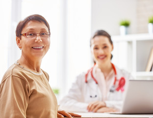 Wall Mural - patient listening to doctor