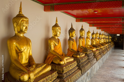 Foto Thailand Bangkok Grand Palace Gold Buddha Statues