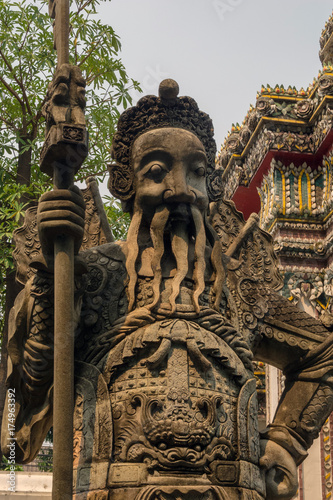 Foto Thailand Bangkok Grand Palace Chinese Warrior Statue